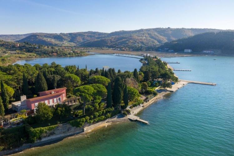 Vila Tartini Струньян Экстерьер фото